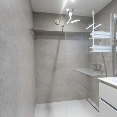 Daire Brisbane Ii - 0403 + Box 59 *